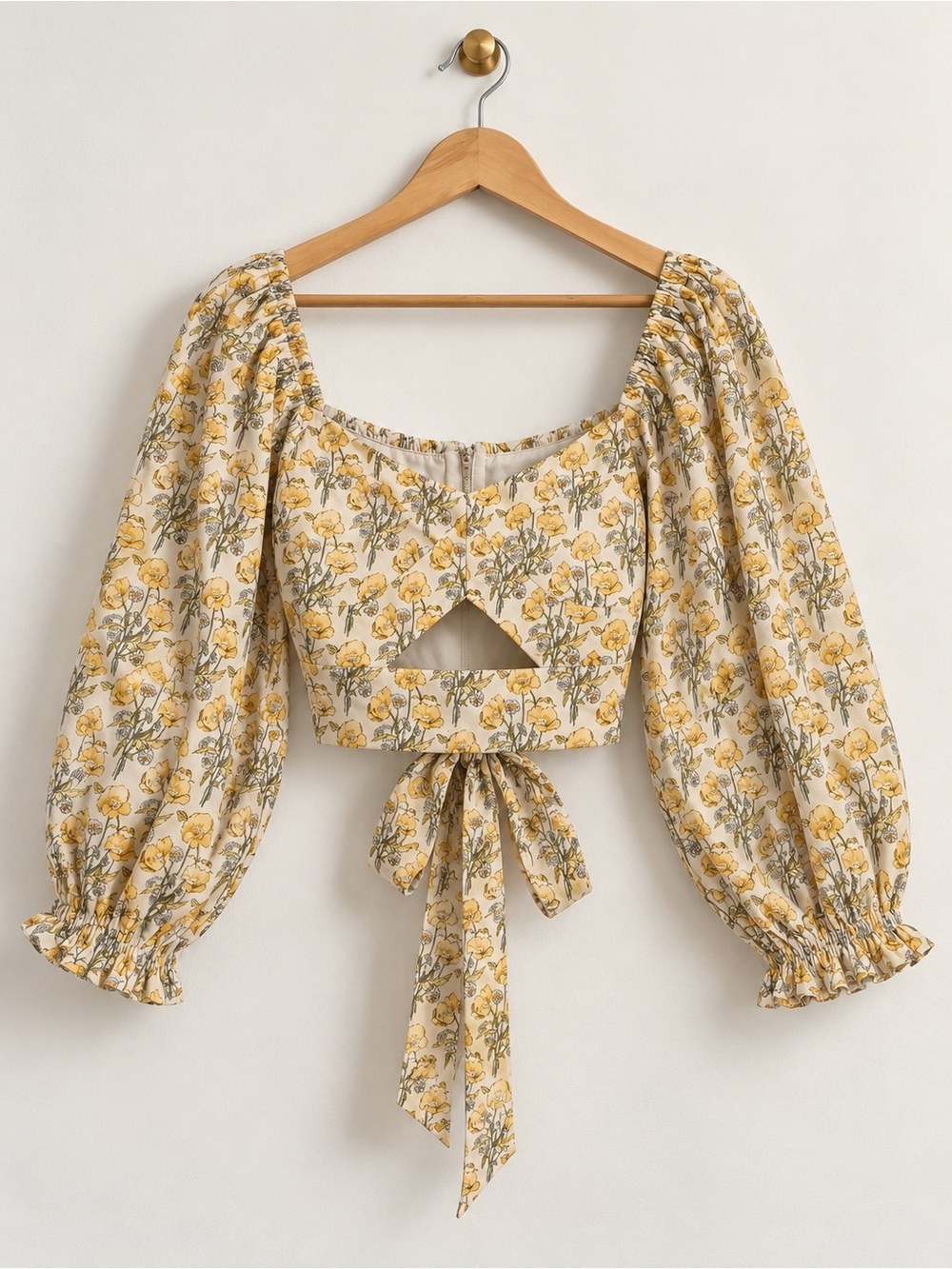 MABLE NWT Yellow Floral Puff Sleeve Cutout Tie Back Crop Top Size L Cottagecore